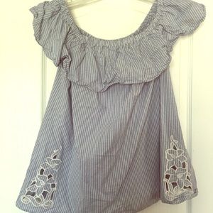 Striped top with design